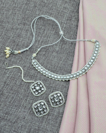 Square Shape Pearls Silver Plated Choker Necklace Set With Maangtikka