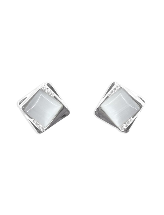 Saloni Fashion Jewellery Lovely Round Shape CZ Brass Silver Plated Stud Earring For Women and Girls