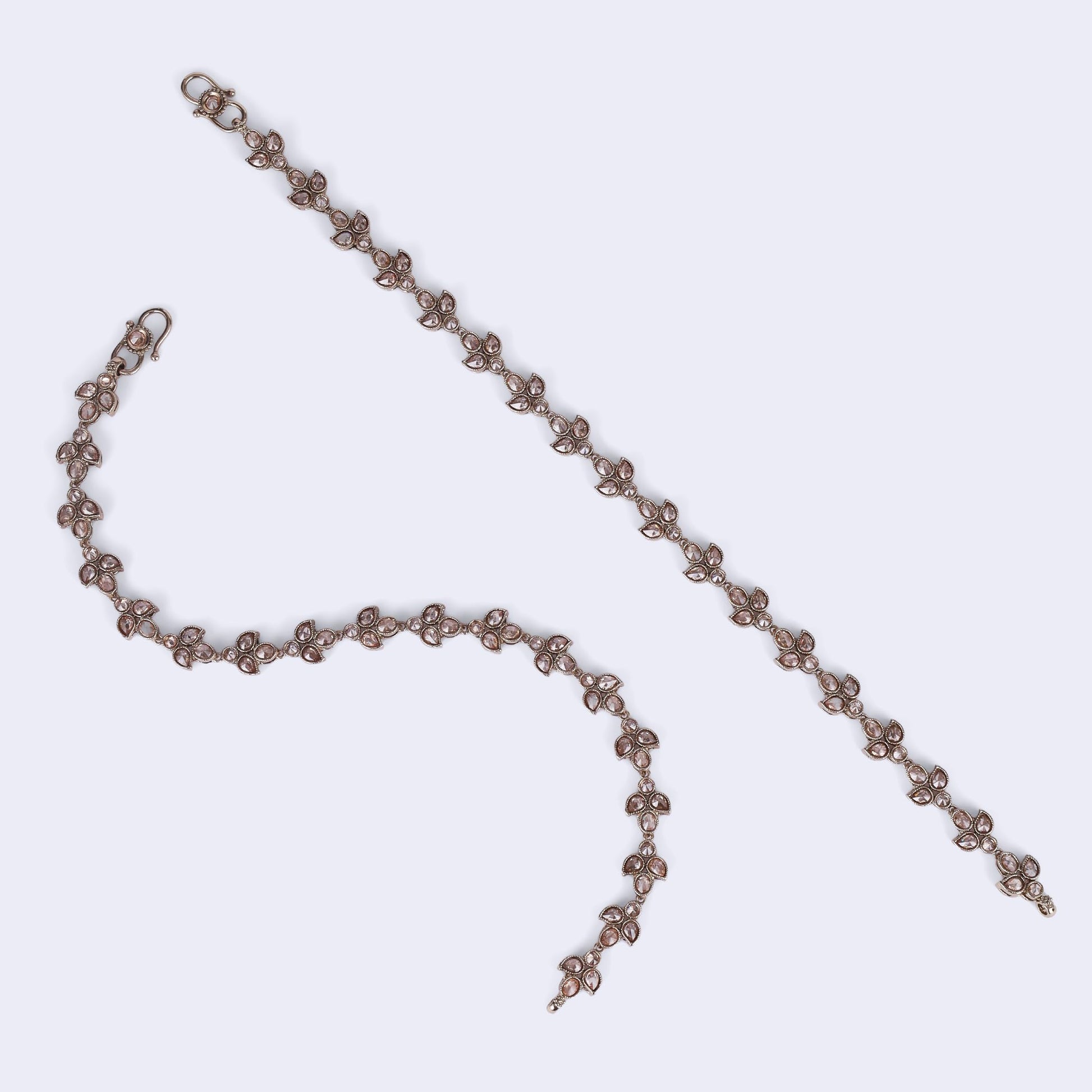 Saloni Fashion Jewellery Traditional Oval and Leaf Design Gold Plated Set of 2 Anklet(Payal) For Women