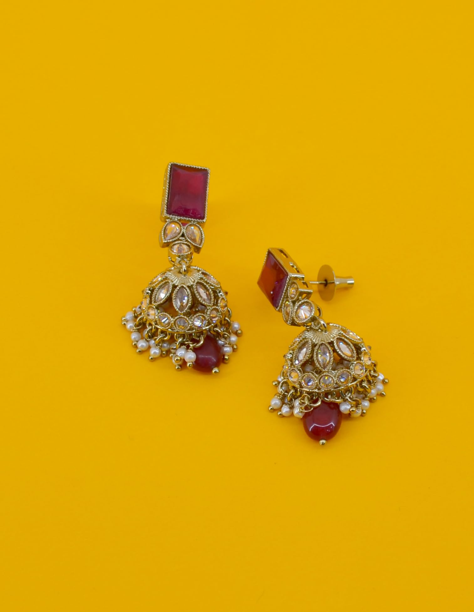 Saloni Fashion Jewellery Stylish Flower and Square Shape Red Uncut Kundan Gold Plated Choker Necklace Set with Maangtikka For Women and Girls