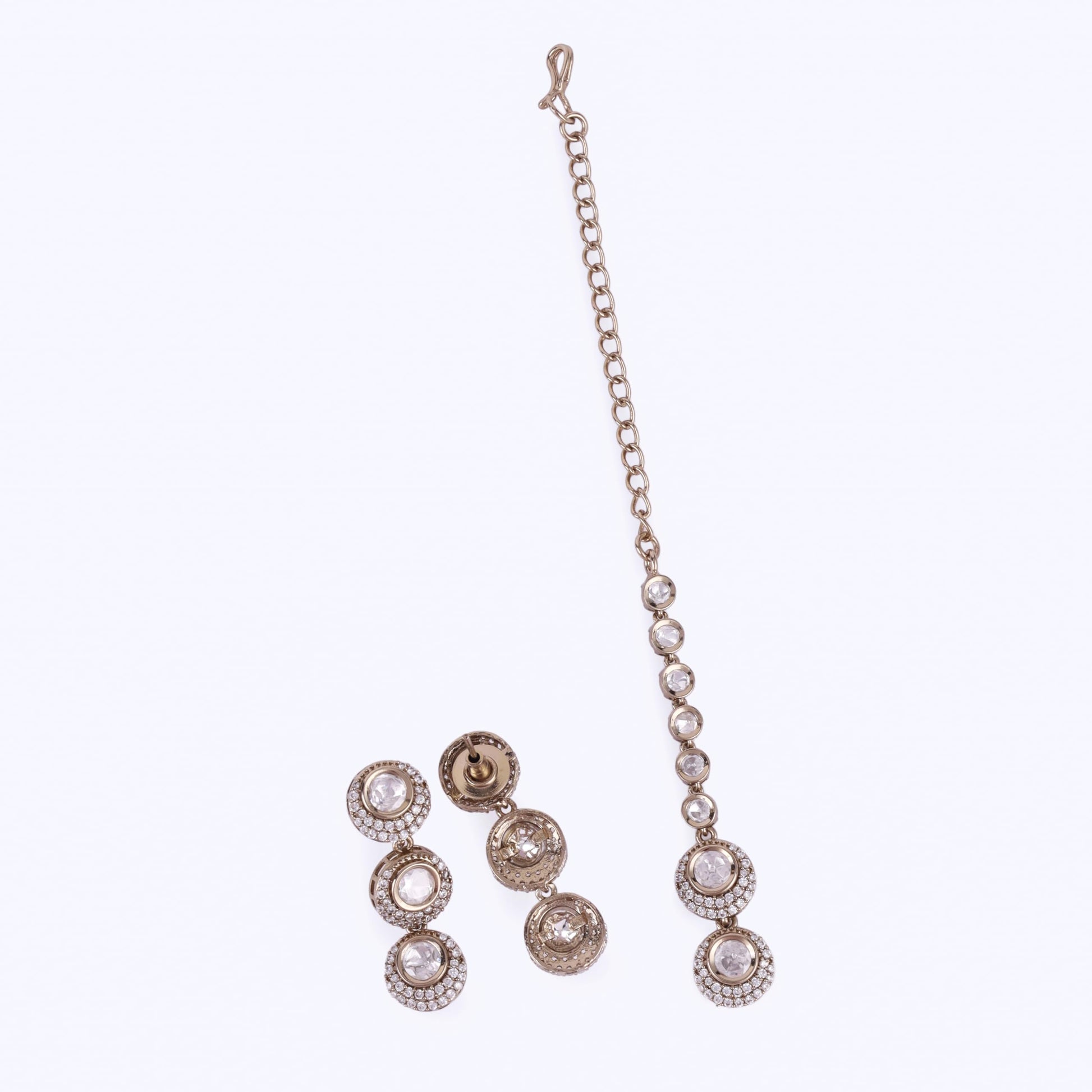 Saloni Fashion Jewellery Excellent Round Shape CZ Studded Gold Plated Choker Necklace Set With Maangikka For Women and Girls