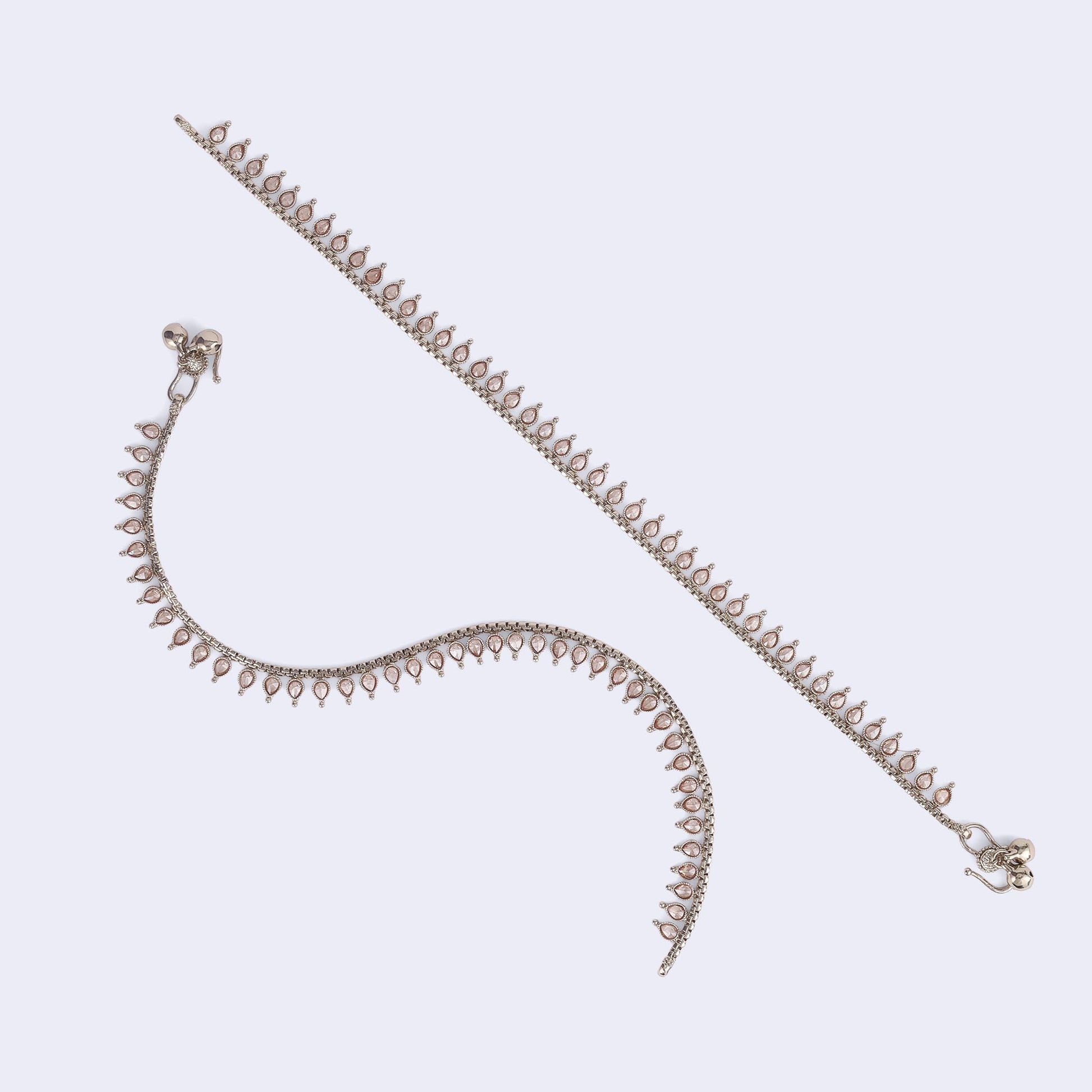 Saloni Fashion Jewellery Traditional Incredible Oval Shape Gold Plated Set of 2 Anklet(Payal) For Women