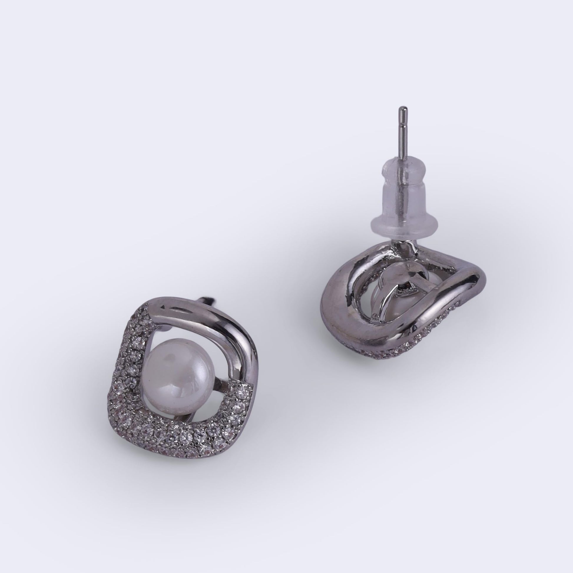 Saloni Fashion Jewellery Lovely Round Shape Pearl Silver Plated Stud Earring For Women