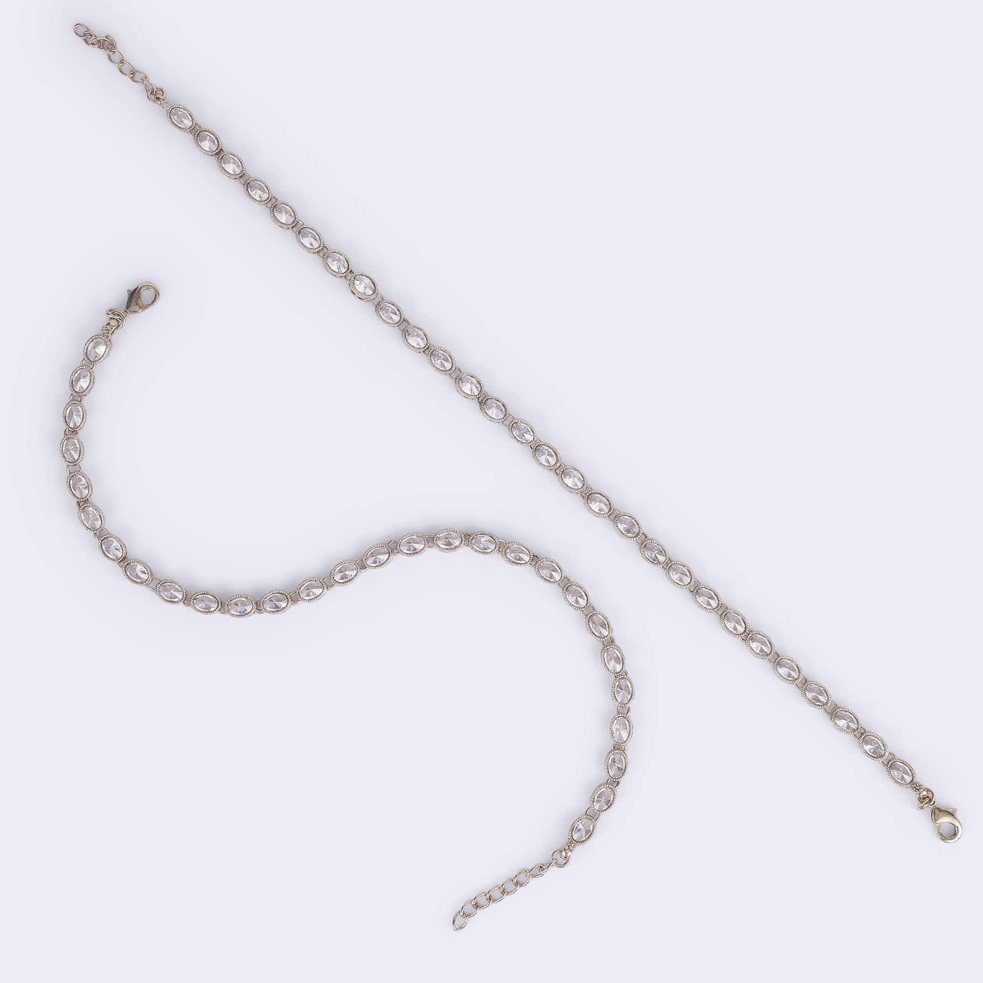 Saloni Fashion Jewellery Traditional Oval Shape Gold Plated Set of 2 Anklet(Payal) For Women