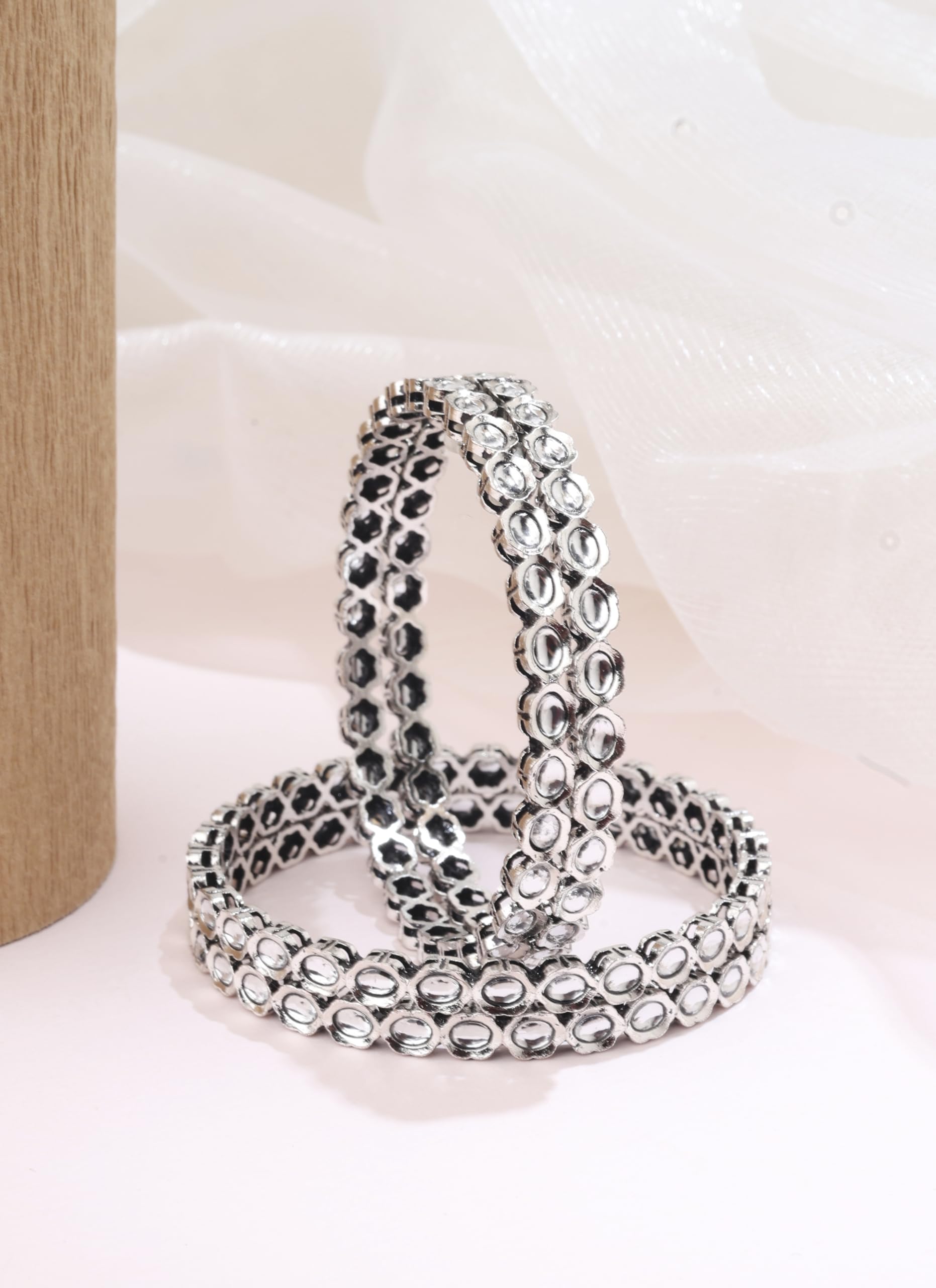 Saloni Fashion Jewellery Modern Round Shape White Kundan Stone Silver Plated Set Of 4 Bangle Set For Women and Girls