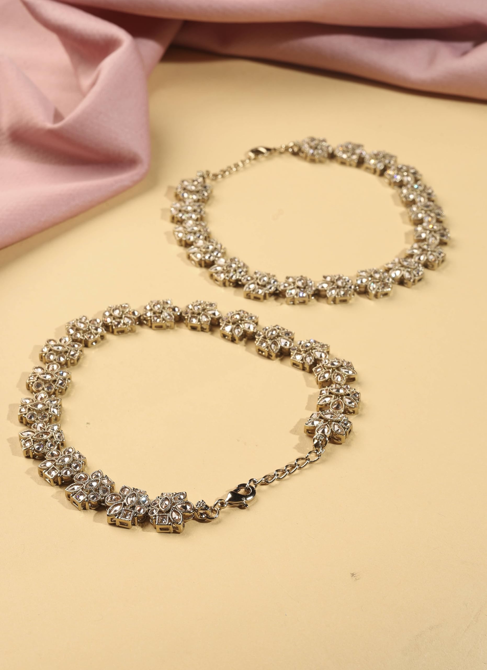 Saloni Fashion Jewellery Dazzling Flower Design Brown Kundan Stone Antique Gold Plated Set of 2 Anklet(Payal) For Women and Girls