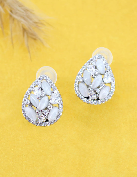 Saloni Fashion Jewellery Modern Oval Shape Kundan Brass Silver Plated Stud Earring For Women and Girls