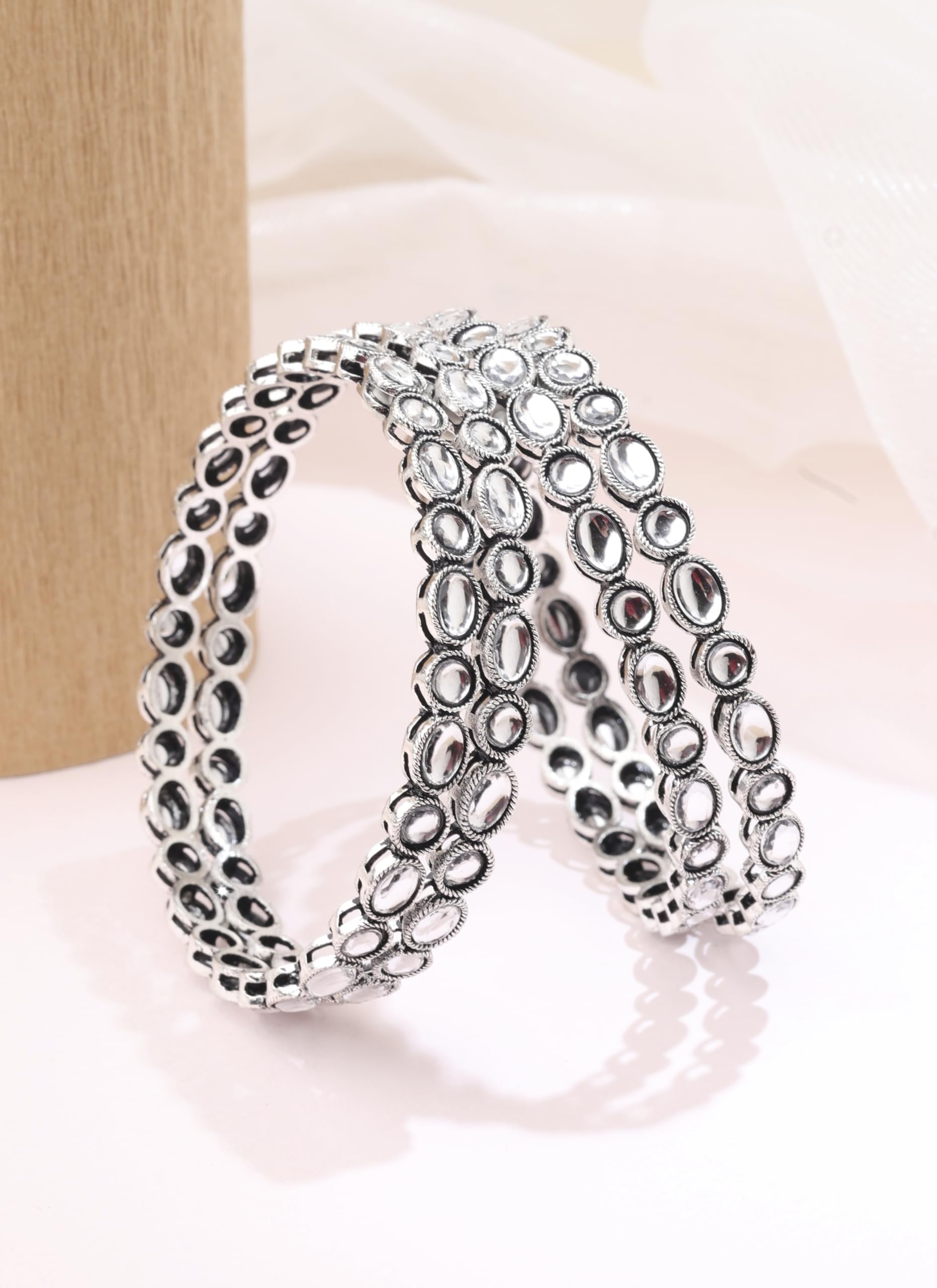 Saloni Fashion Jewellery Trendy Round Shape White Kundan Stone Silver Plated Set Of 4 Bangle Set For Women and Girls