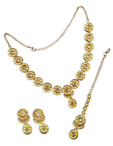 Saloni Fashion Jewellery Creative Round and Oval Shape Uncut Kundan Gold Plated Choker Necklace Set with Maangtikka For Women and Girls
