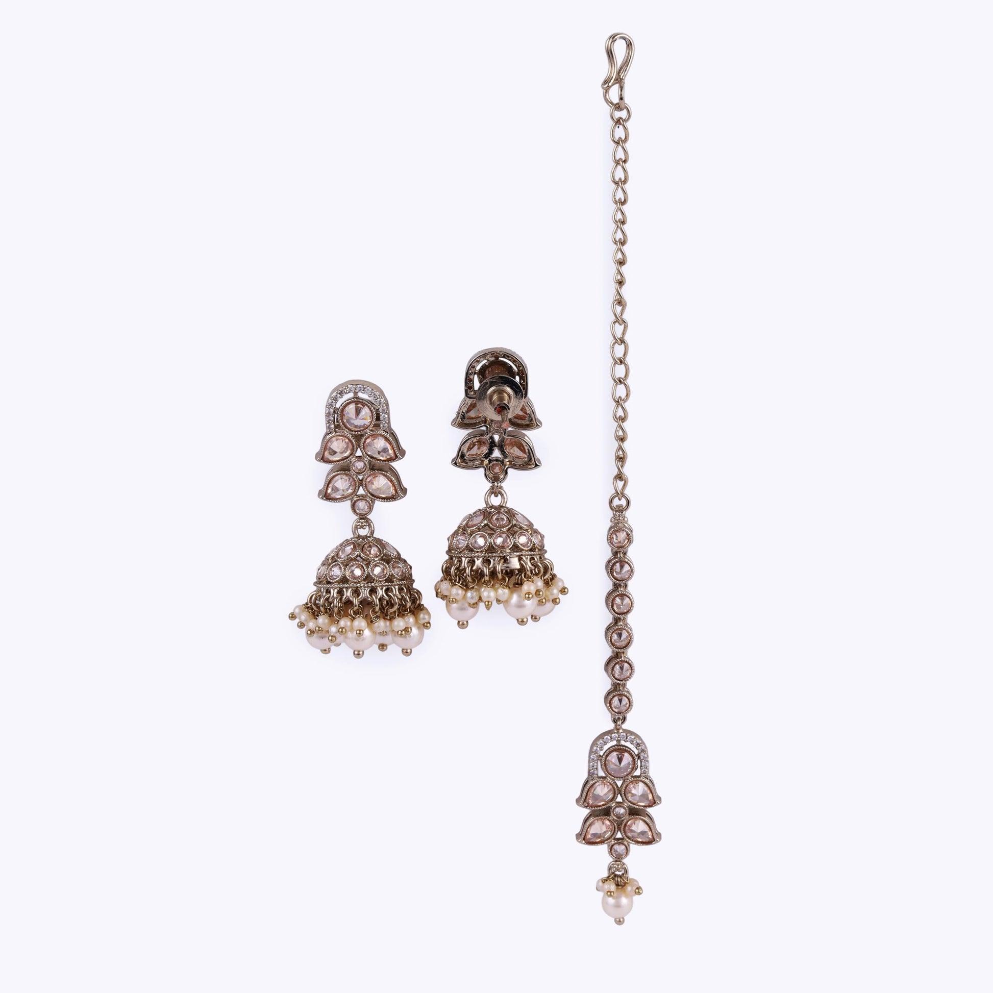 Saloni Fashion Jewellery Splendid Leaf and Paisley Design Pearls Guchha Gold Plated Choker Necklace Set With Maangikka For Women and Girls