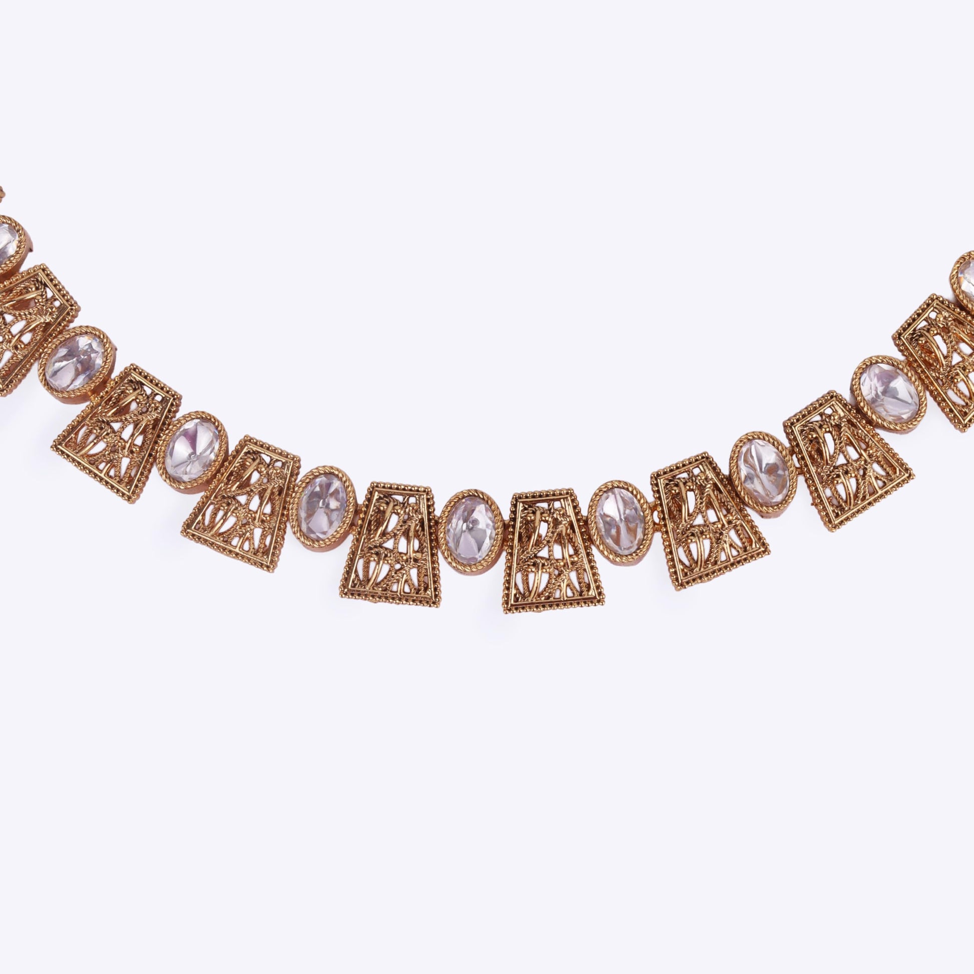 Saloni Fashion Jewellery Elegant Rajwadi Gold Plated Choker Necklace Set With Maangtikka For Women and Girls