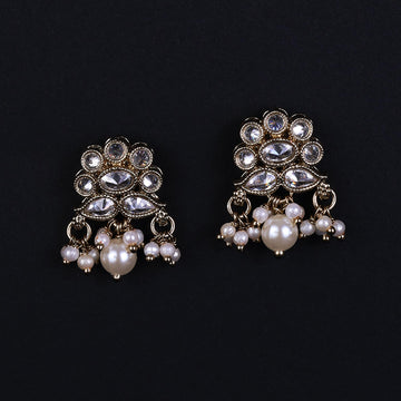 Saloni Fashion Jewellery Flower Design and Pearl Gold Plated Brass Drop Earring For Women