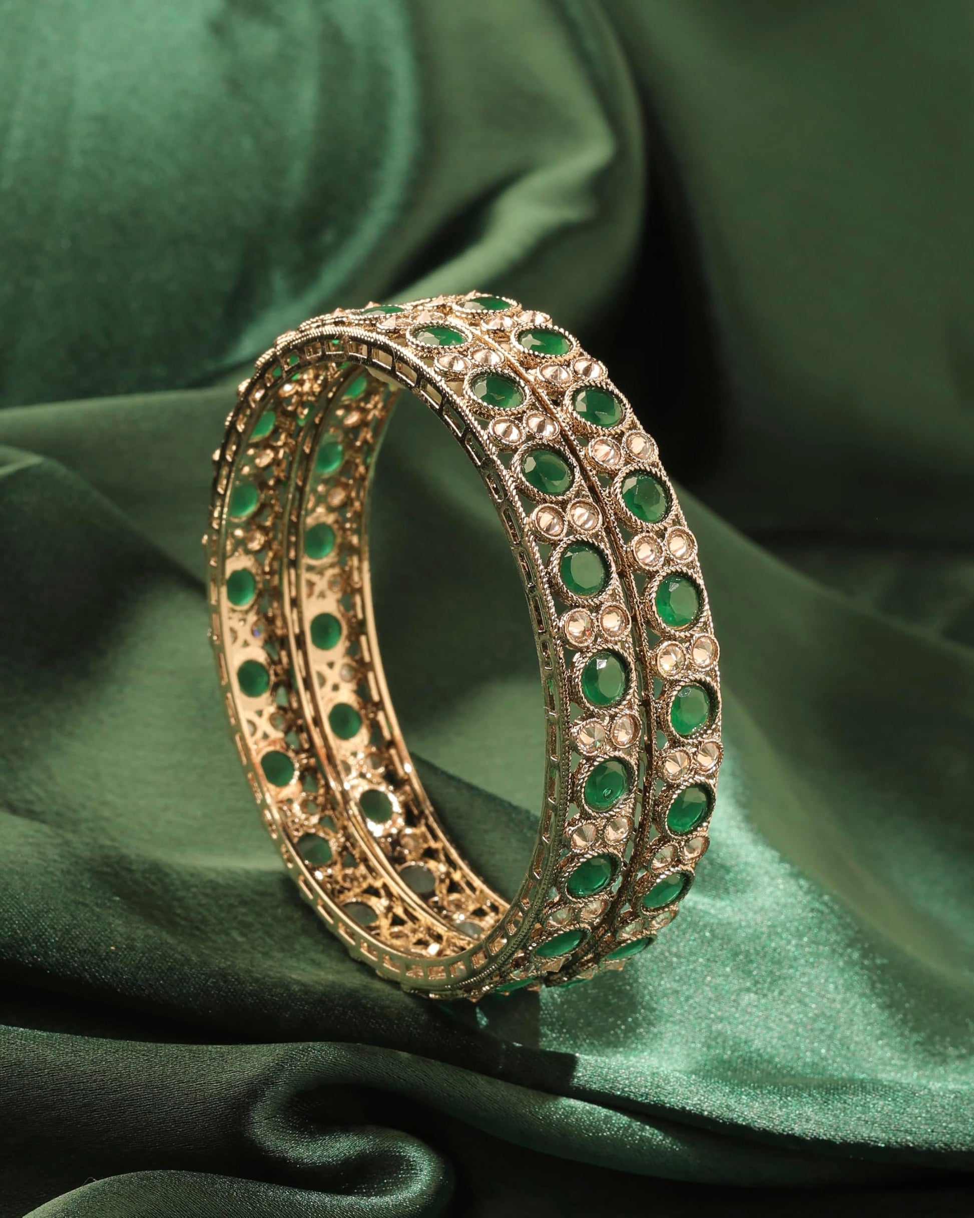 Saloni Fashion Jewellery Stylish Round Shape Antique Gold Plated Green Uncut Kundan Stone Set Of 2 Bangle Set For Women and Girls