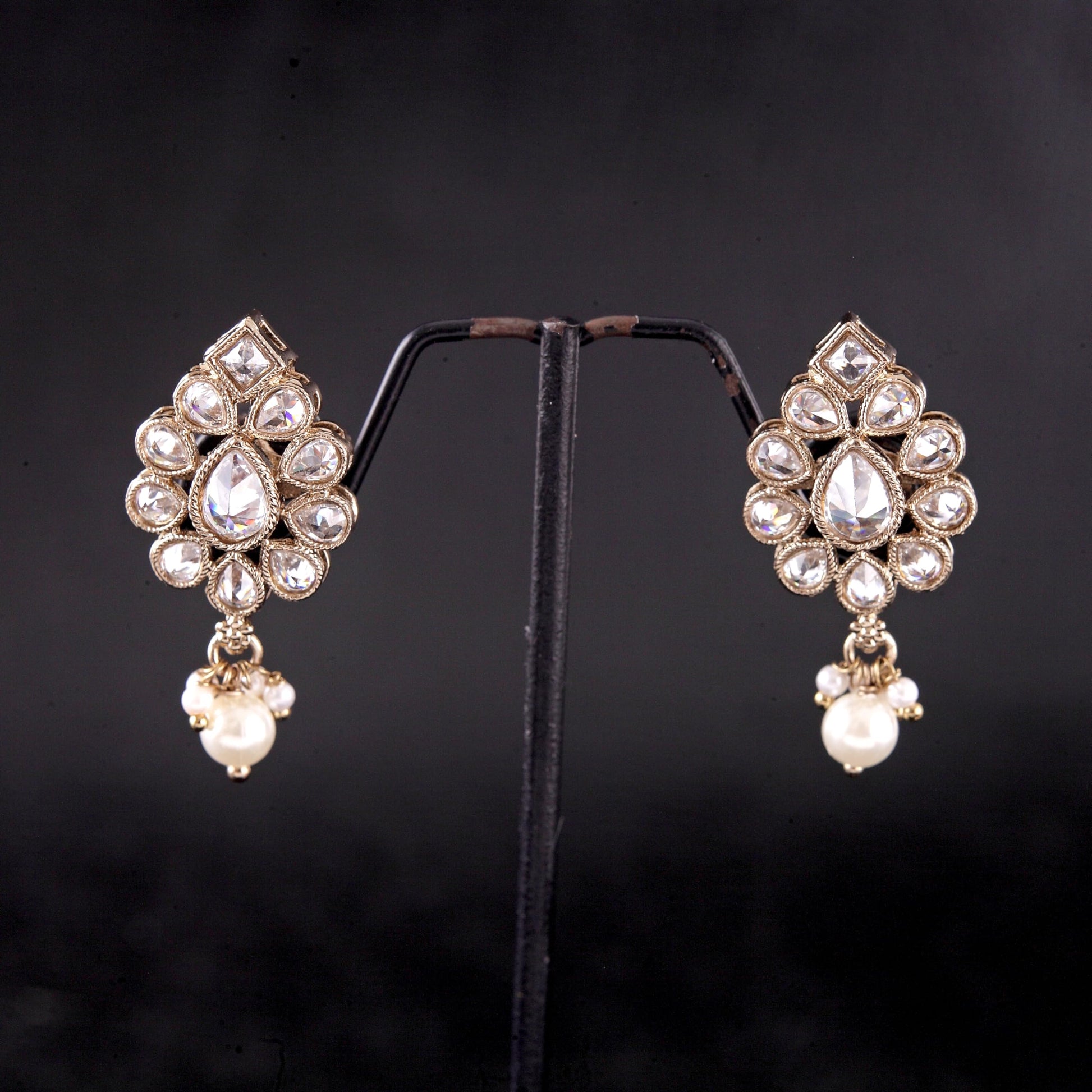 Saloni Fashion Jewellery Luxurious Oval Shape White Uncut Kundan Stone Antique Gold Plated Jhumki Earring For Women and Girls