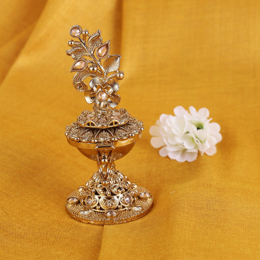 Saloni Fashion Jewellery Traditional Leaf and Flower Design Antique Gold Plated Brass Sindoor Dani/Dibbi For Women