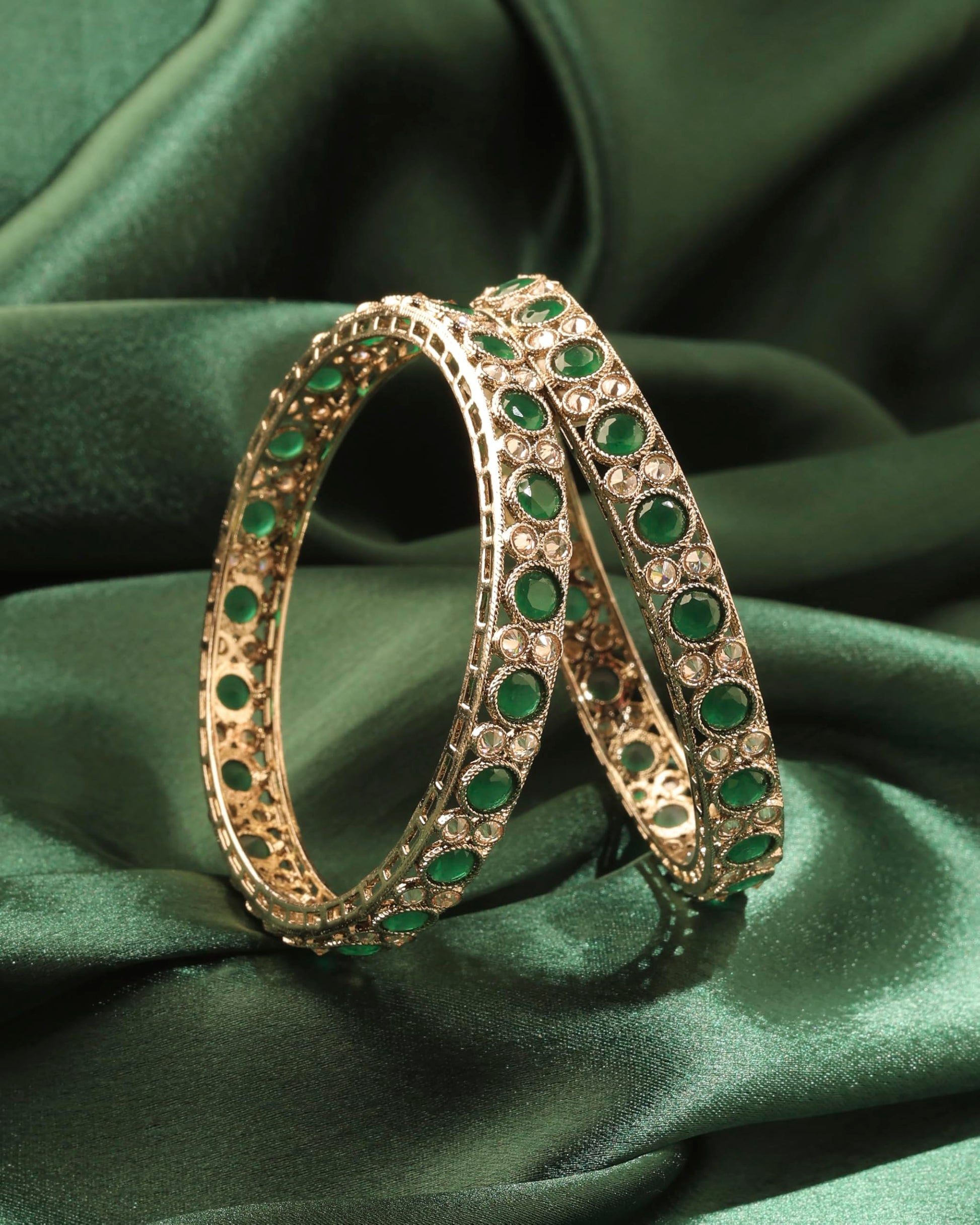 Saloni Fashion Jewellery Stylish Round Shape Antique Gold Plated Green Uncut Kundan Stone Set Of 2 Bangle Set For Women and Girls