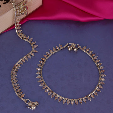 Saloni Fashion Jewellery Traditional Incredible Oval Shape Gold Plated Set of 2 Anklet(Payal) For Women