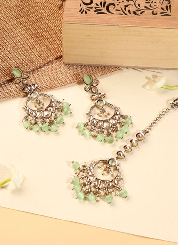 Saloni Fashion Jewellery Gorgeous Circle and Leaf Shape Light Green Pearl Brown Kundan Stone Antique Gold Plated Brass Chandelier Earring With Maang Tikka For Women and Girls