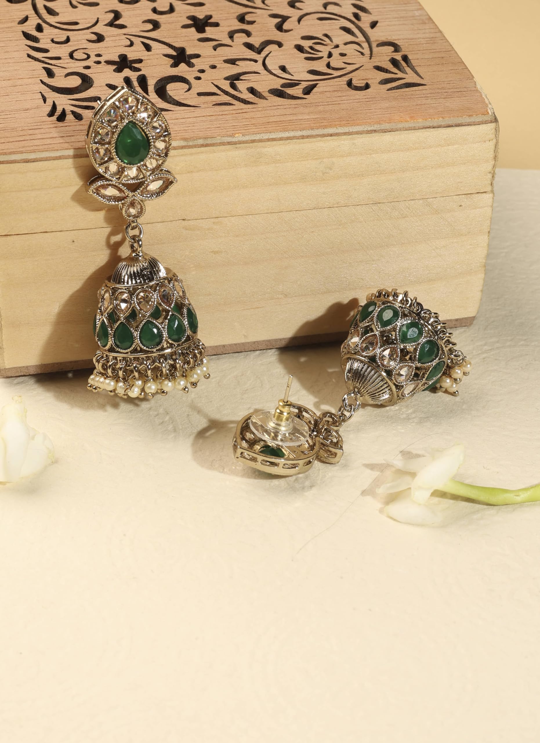 Saloni Fashion Jewellery Creative Leaf and Oval Shape Green Kundan Stone Antique Gold Plated Jhumki Earring With Maang Tikka For Women and Girls