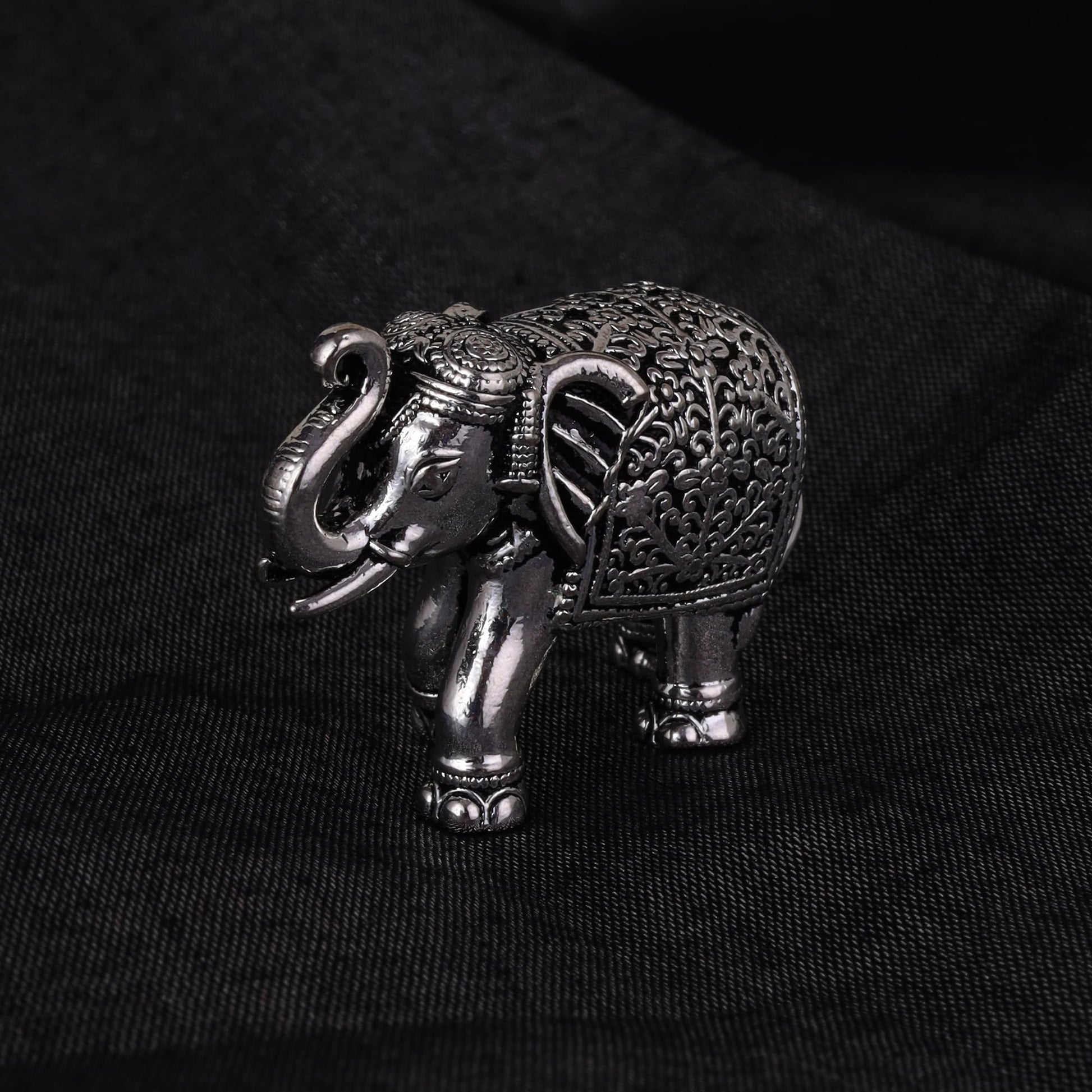 Saloni Fashion Jewellery Elephant Silver Gold plated Idol/Murti Home And Office Decorative Gifting