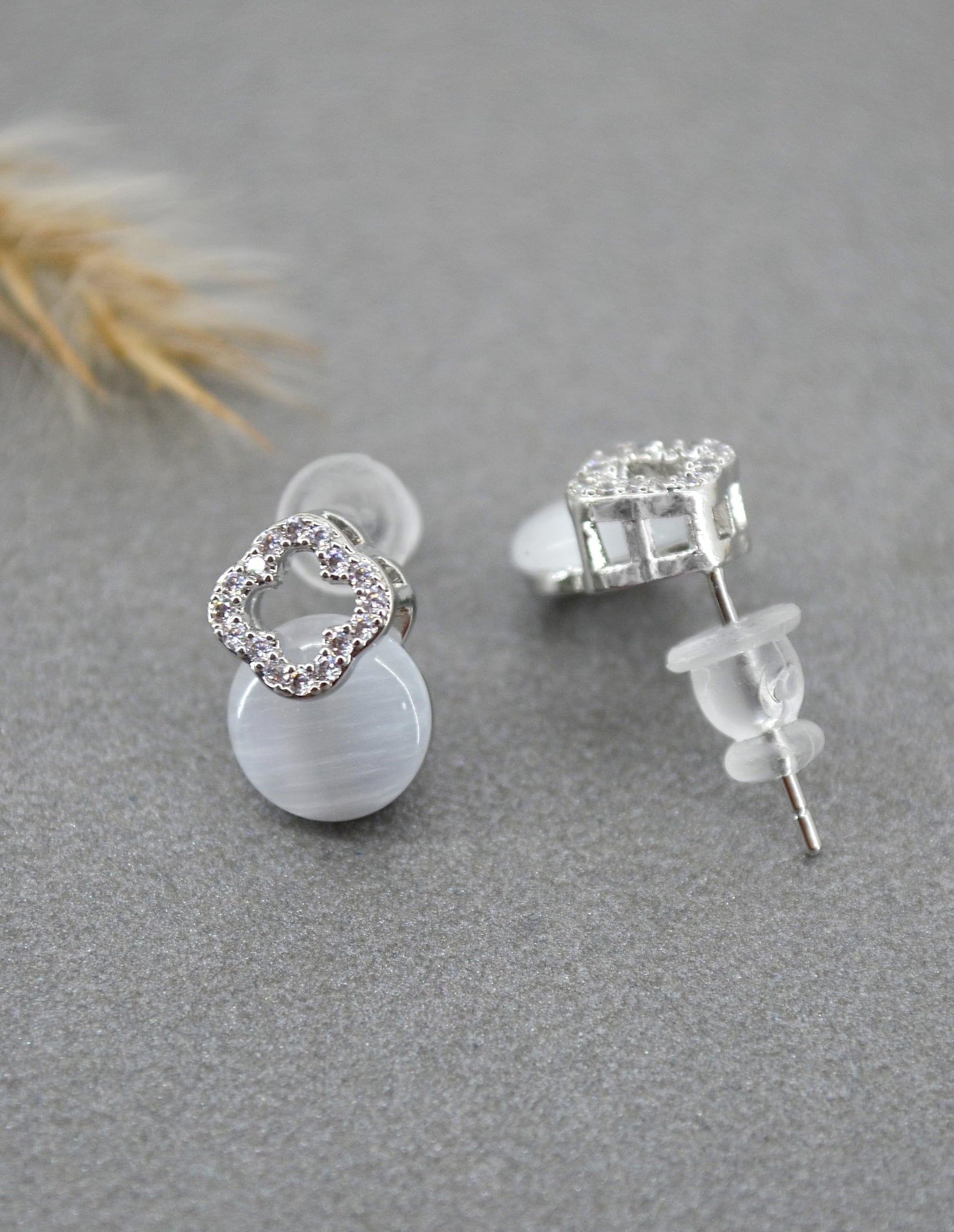 Saloni Fashion Jewellery Pretty Circle Shape Grey Pearl CZ Brass Silver Plated Stud Earring For Women and Girls