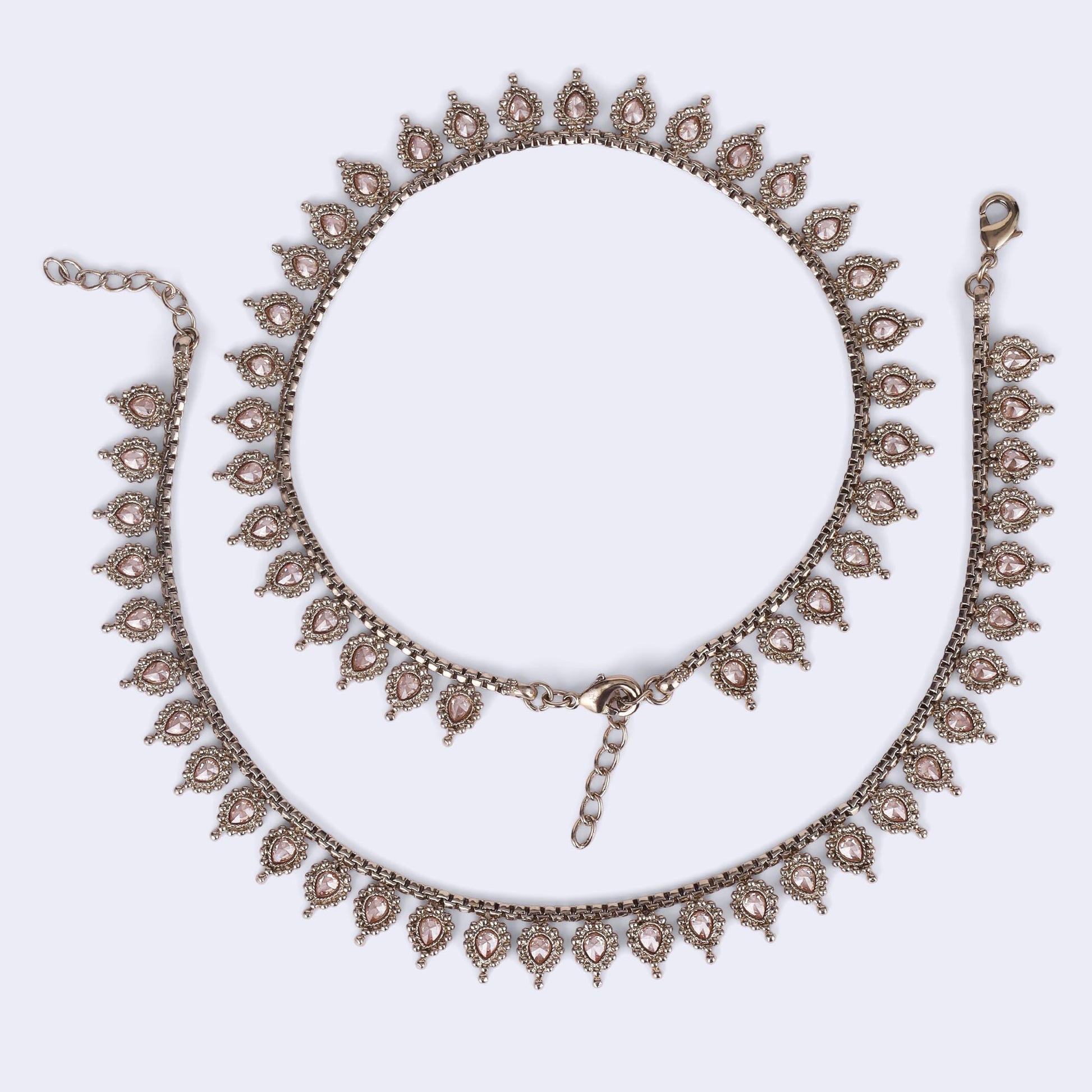 Saloni Fashion Jewellery Traditional Oval and Flower Design Gold Plated Set of 2 Anklet(Payal) For Women