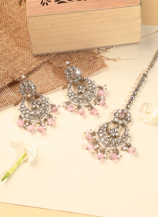 Saloni Fashion Jewellery Fabulous Chandelier Shape and Pink Pearl Brown Kundan Stone Antique Gold Plated Brass Chandelier Earring With Maang Tikka For Women and Girls