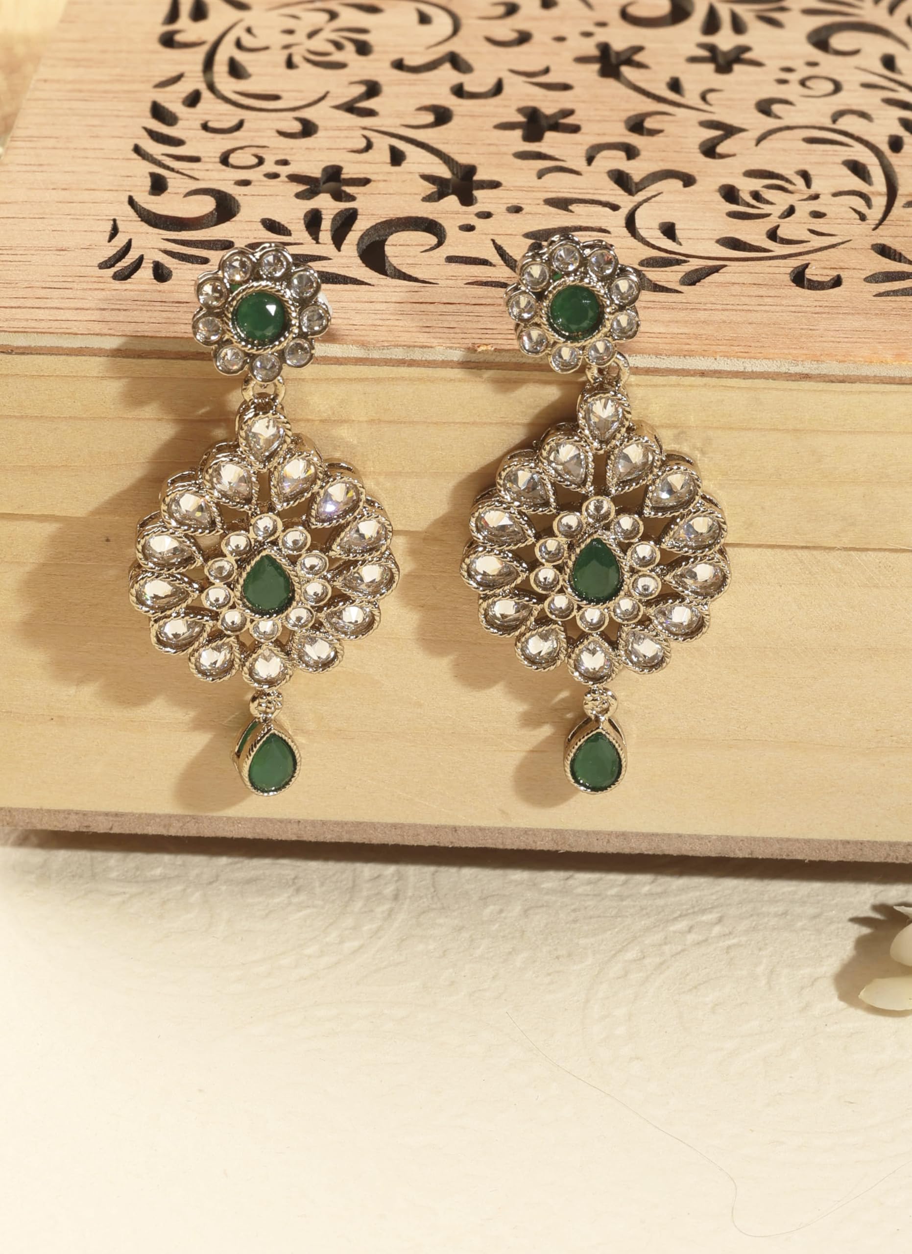 Saloni Fashion Jewellery Flowing Round and Flower Shape Green Kundan Stone Antique Gold Plated Brass Dangle Earring With Maang Tikka For Women and Girls