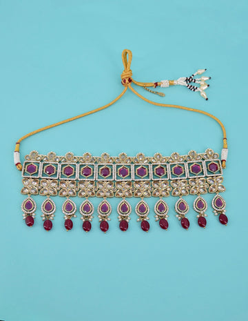 Saloni Fashion Jewellery Modish Oval and Flower Shape Uncut Kundan Gold Plated Collar Necklace Set with Maangtikka For Women and Girls