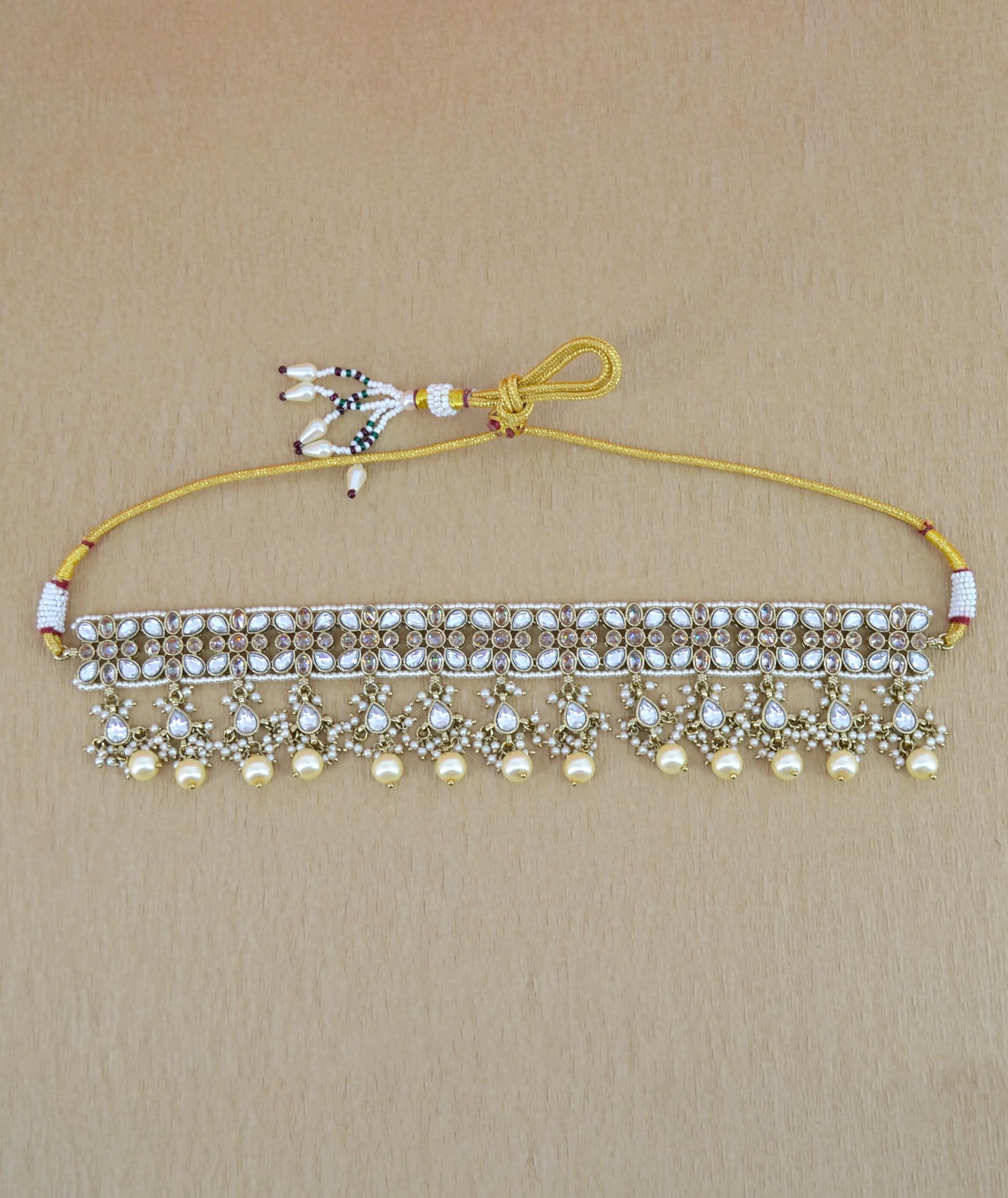 Saloni Fashion Jewellery Lavish Oval and Flower Shape Uncut Kundan Gold Plated Collar Necklace Set with Maangtikka For Women and Girls
