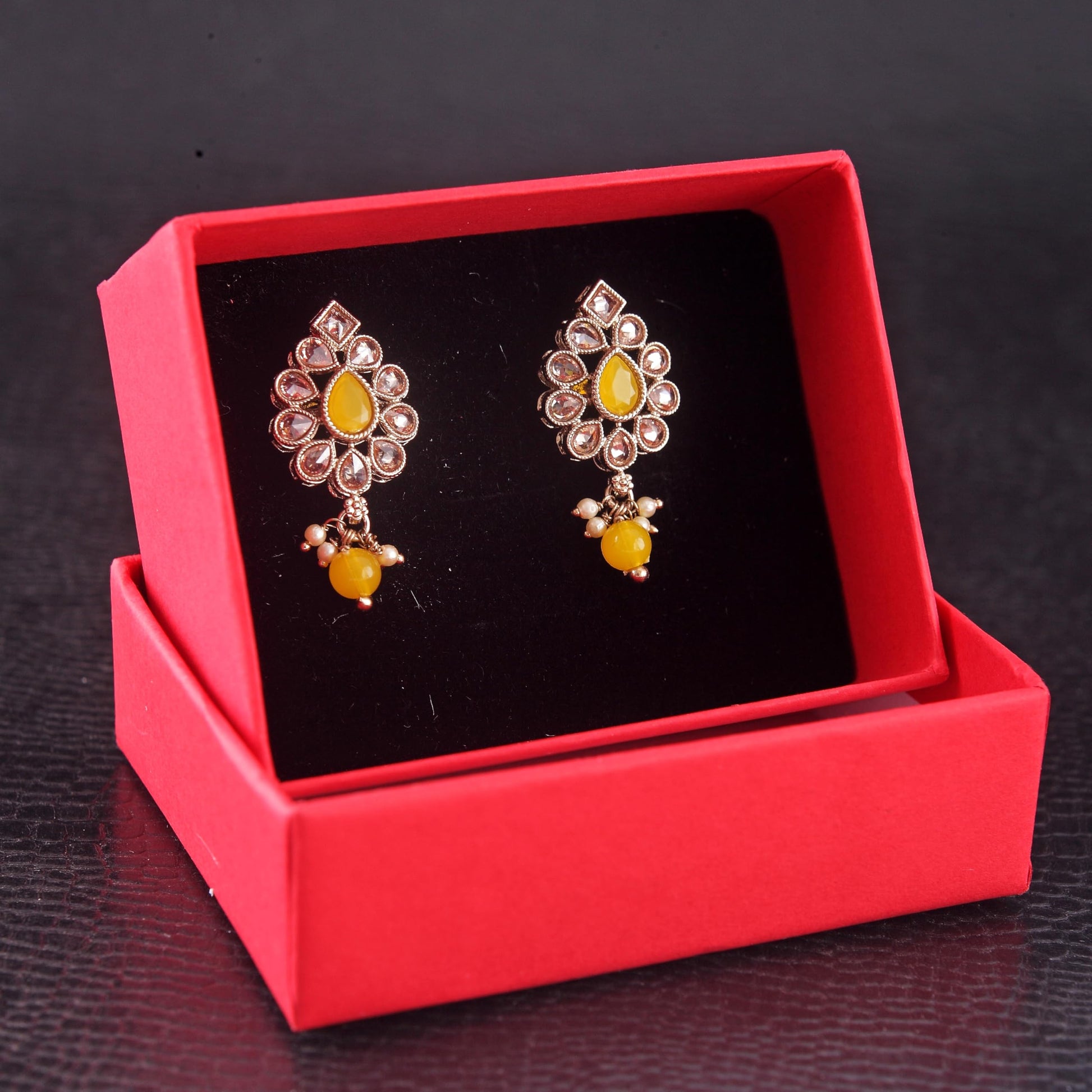 Saloni Fashion Jewellery Glorious Oval and Flower Design Kundan Siler and Antique Gold Plated Set of 3 Combo Dangle Earring For Women and Girls
