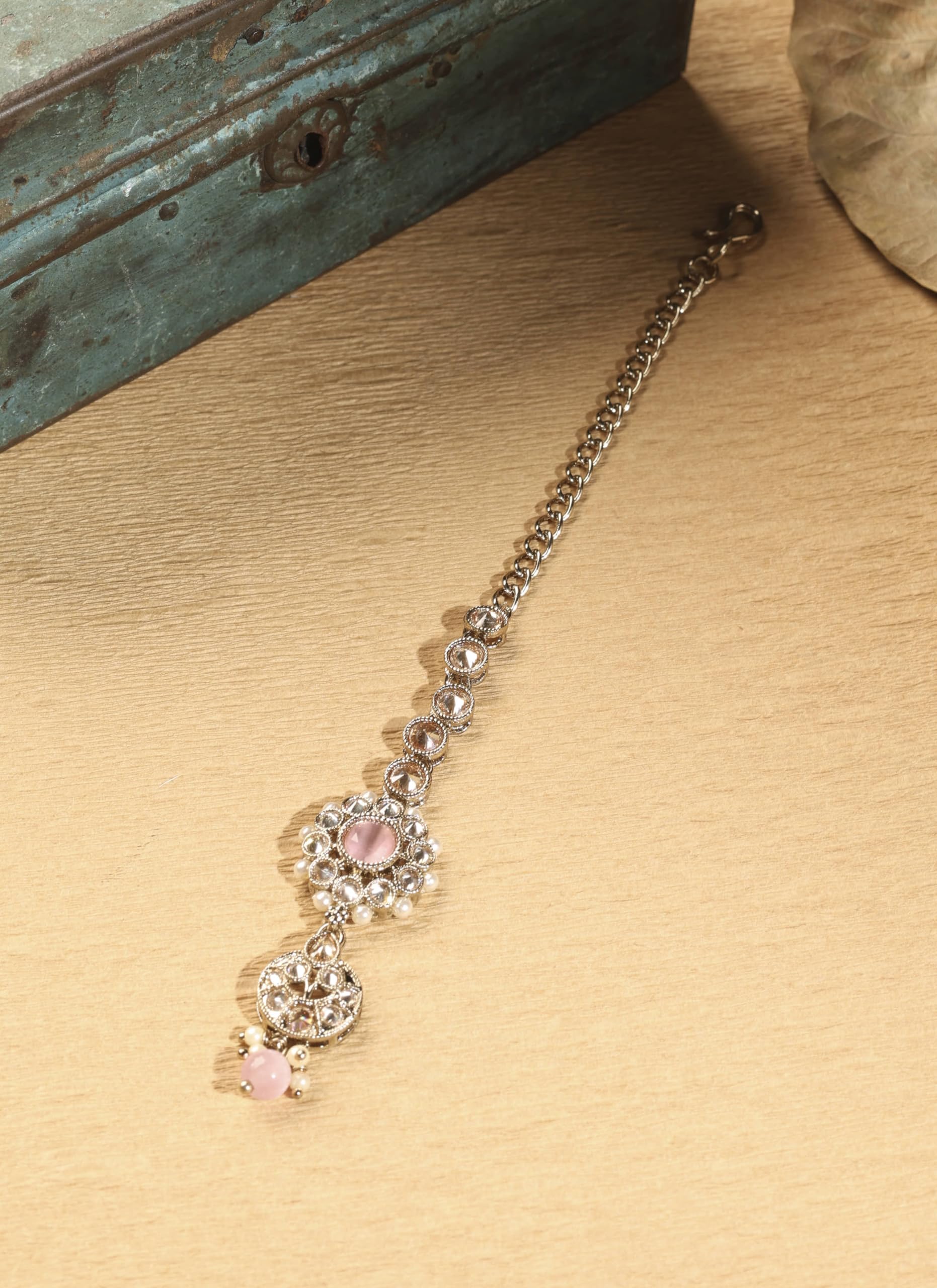 Saloni Fashion Jewellery Modern Flower and Round Shape Pink Kundan Stone Antique Gold Plated Choker Necklace Set with Maang Tikka For Women and Girls