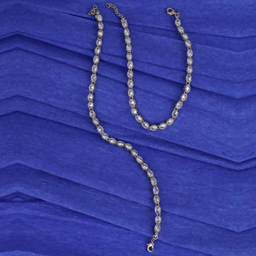 Saloni Fashion Jewellery Traditional Oval Shape Gold Plated Set of 2 Anklet(Payal) For Women