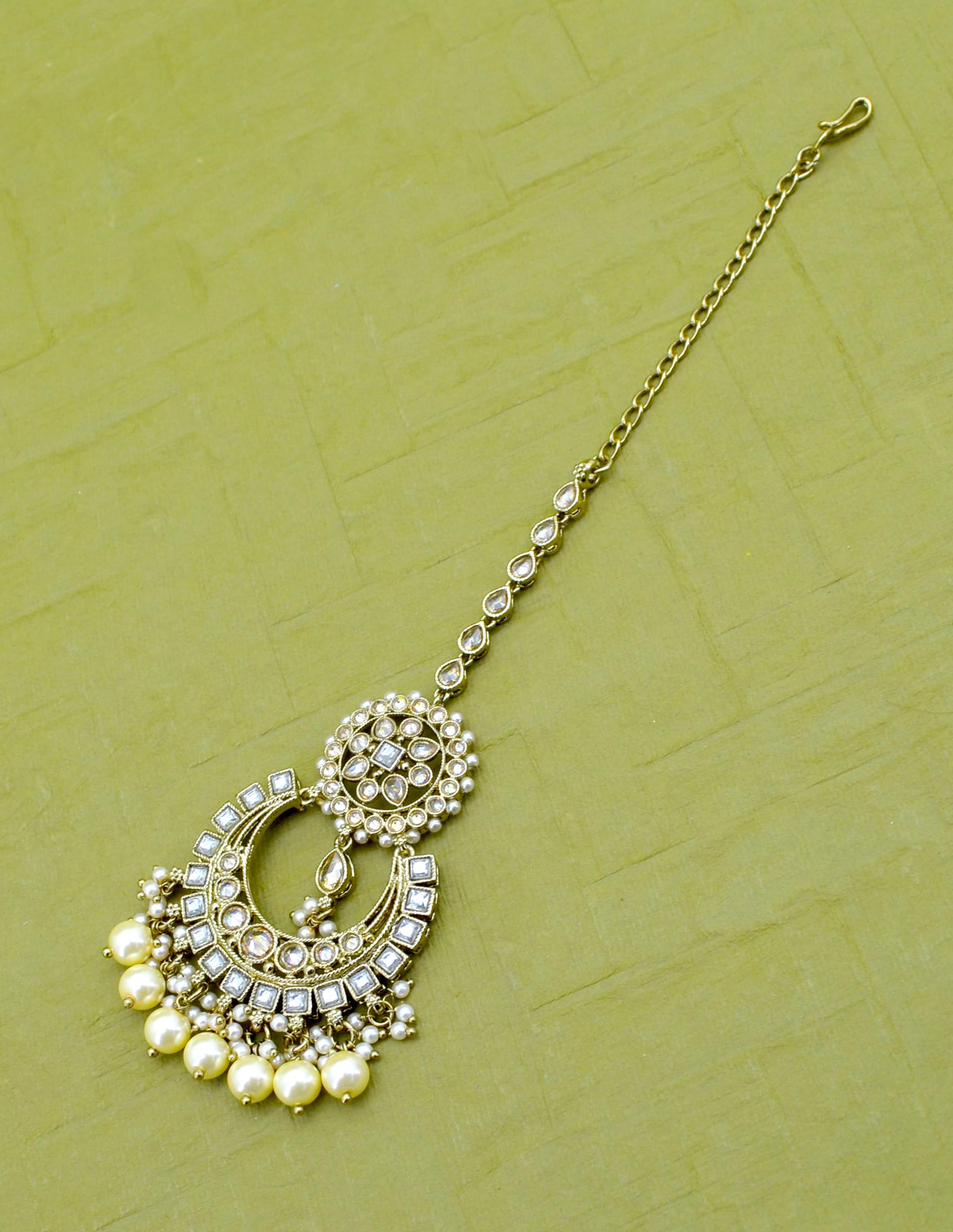 Saloni Fashion Jewellery Modern Leaf Design Uncut Kundan Gold Plated Collar Necklace Set with Maangtikka For Women and Girls