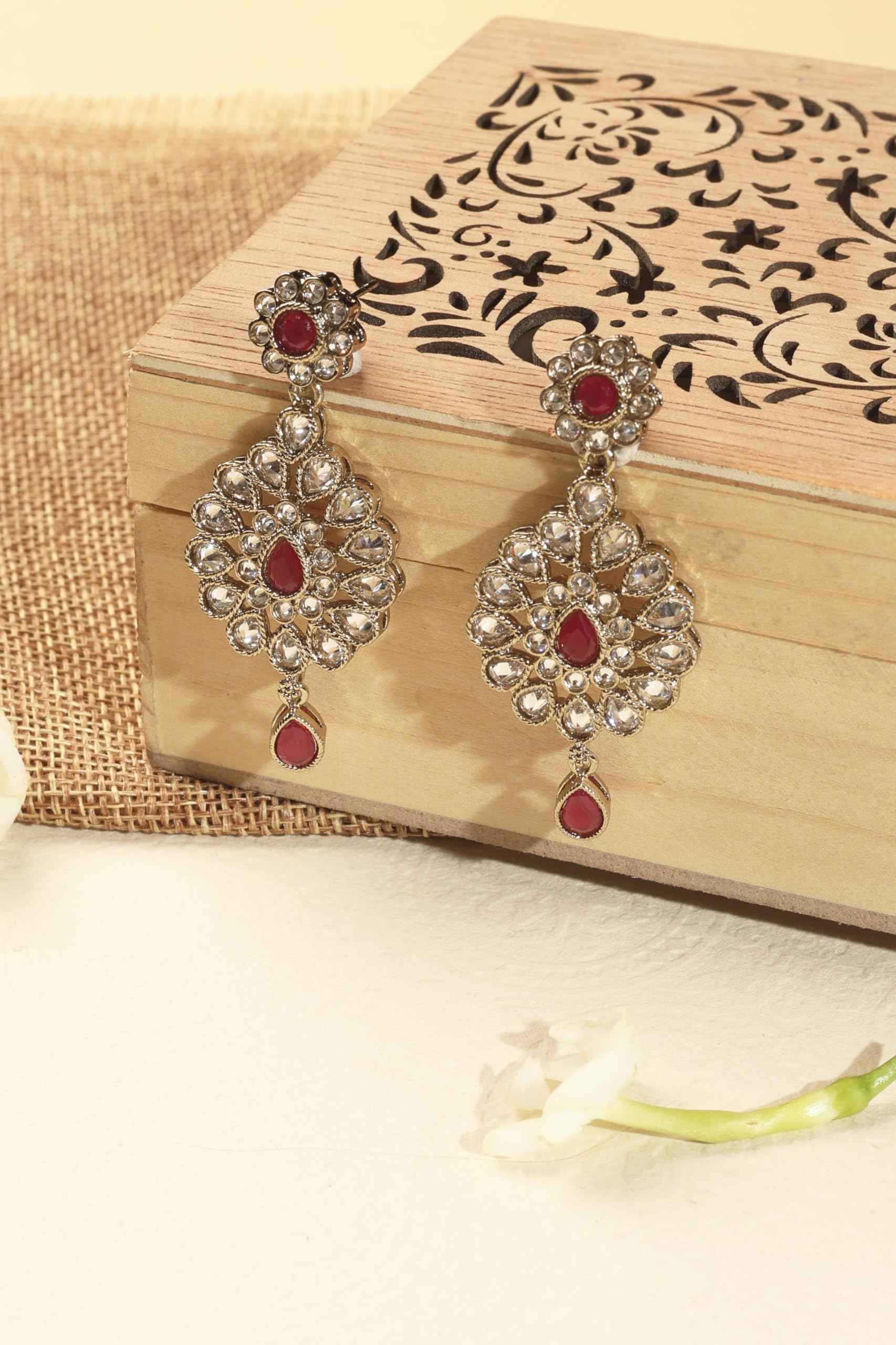 Saloni Fashion Jewellery Glamorous Round and Flower Shape Red Kundan Stone Antique Gold Plated Brass Dangle Earring With Maang Tikka For Women and Girls