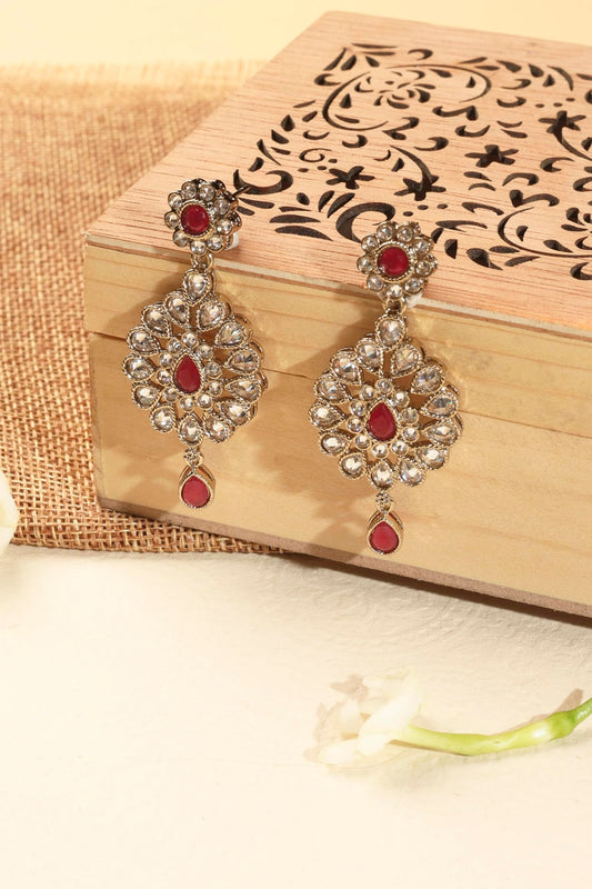 Saloni Fashion Jewellery Glamorous Round and Flower Shape Red Kundan Stone Antique Gold Plated Brass Dangle Earring With Maang Tikka For Women and Girls