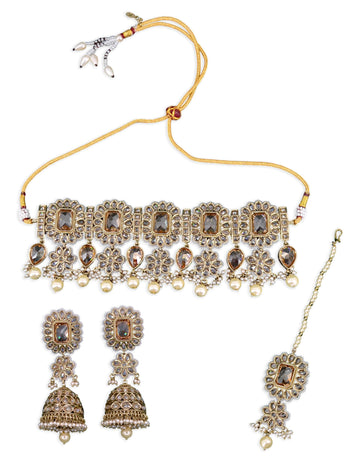 Saloni Fashion Jewellery Glorious Oval and Flower Shape Uncut Kundan Gold Plated Collar Necklace Set with Maangtikka For Women and Girls