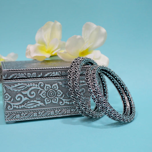 Saloni Fashion Jewellery Trendy Modish Oxidised Silver Plated Set of 4 Bangle For Women and Girls