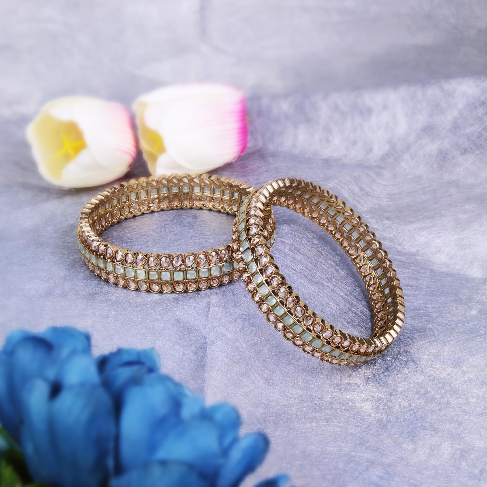 Saloni Fashion Jewellery Glamorous Oval Shape Stone Antique Gold Plated Set Of 2 Bangles For Women