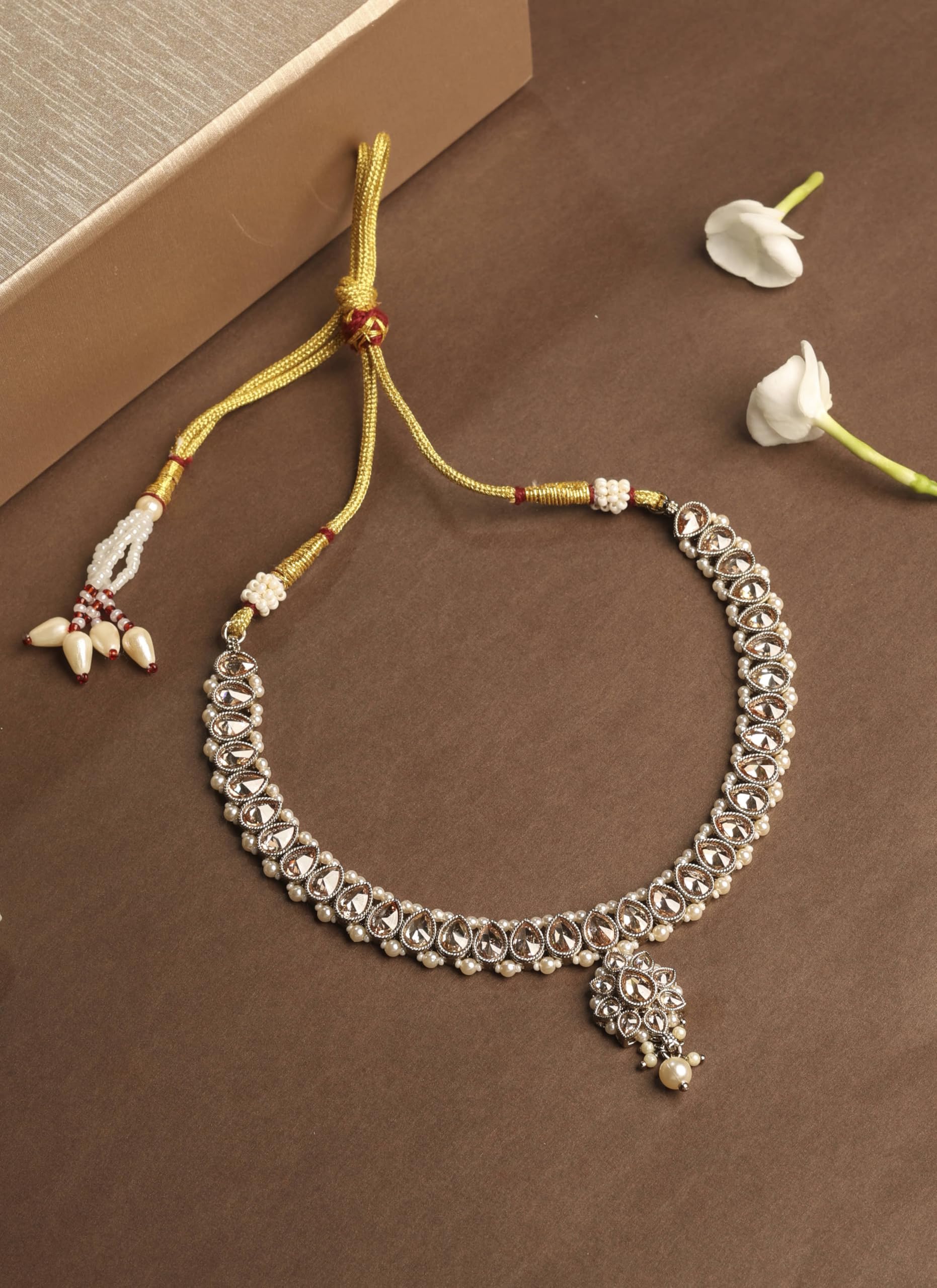 Saloni Fashion Jewellery Luxurious Flower and Oval Shape Brown Kundan Stone Antique Gold Plated Choker Necklace Set with Maang Tikka For Women and Girls