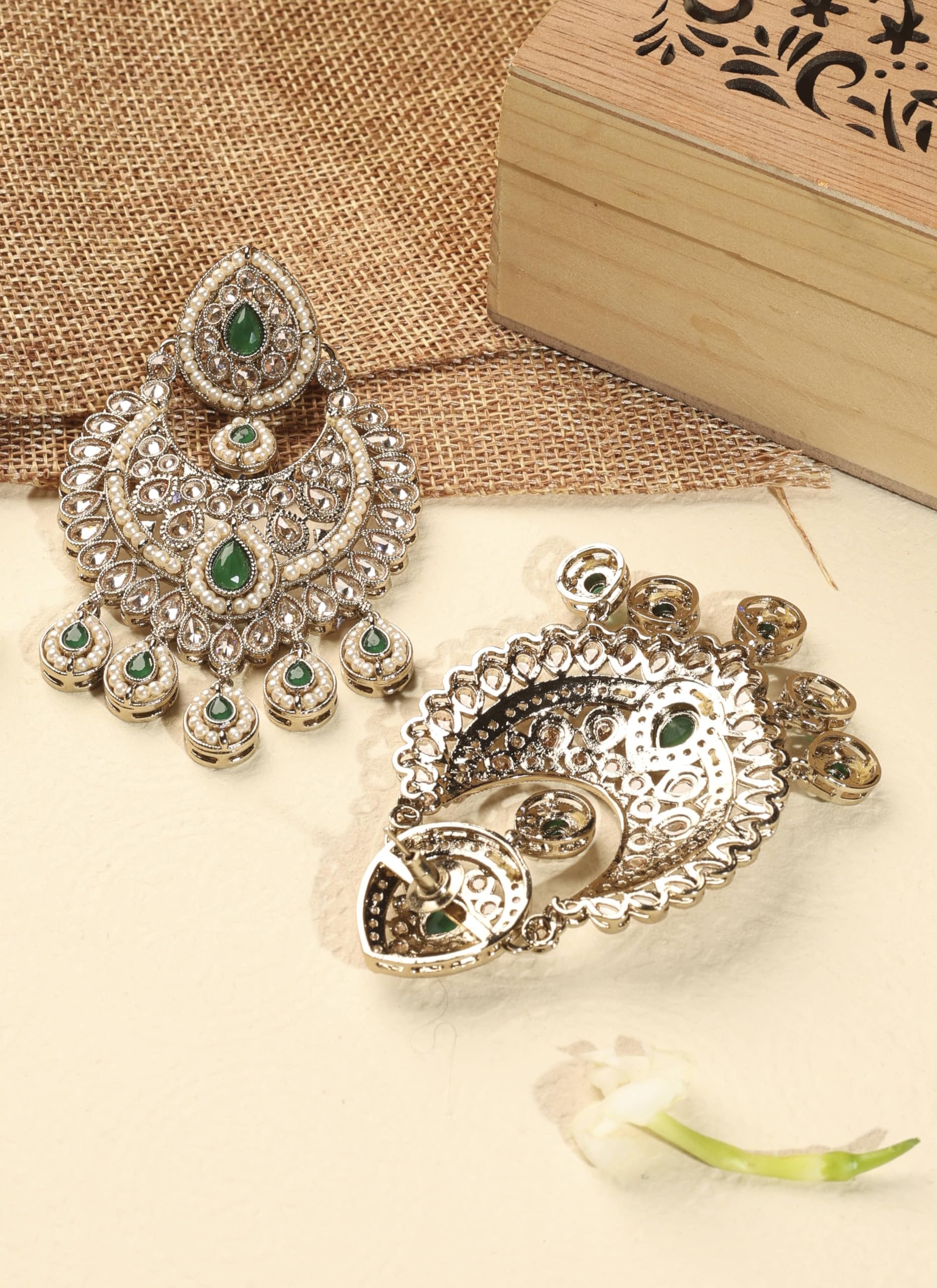 Saloni Fashion Jewellery Modern Chandelier Shape and Pearl Green Kundan Stone Antique Gold Plated Chandelier Earring For Women and Girls