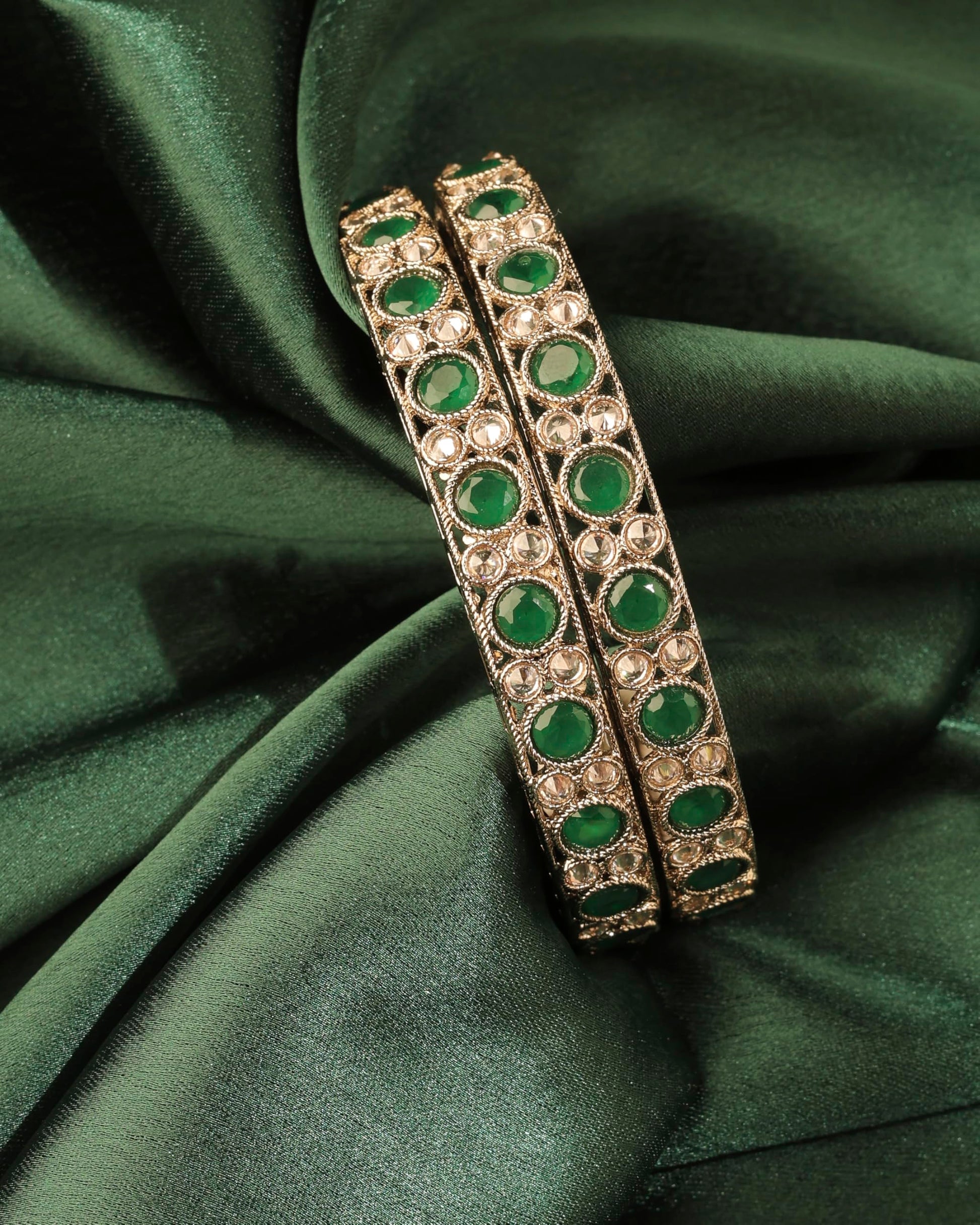 Saloni Fashion Jewellery Stylish Round Shape Antique Gold Plated Green Uncut Kundan Stone Set Of 2 Bangle Set For Women and Girls