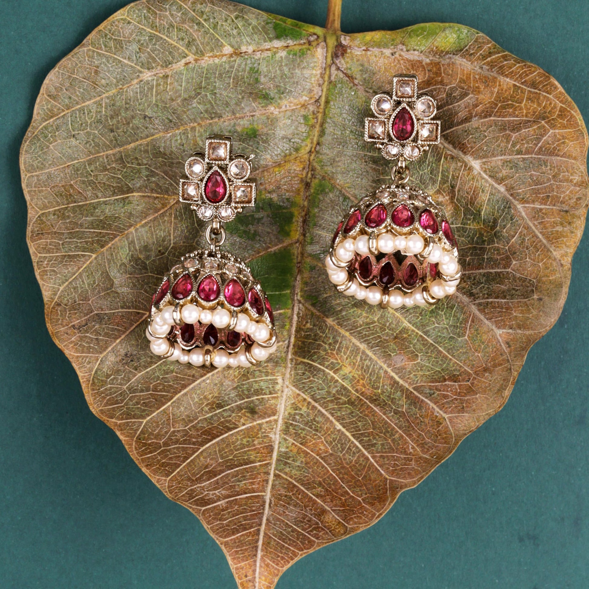 Saloni Fashion Jewellery Elegant Oval Shape Pink Uncut Kundan Stone Antique Gold Plated Jhumki Earring For Women and Girls