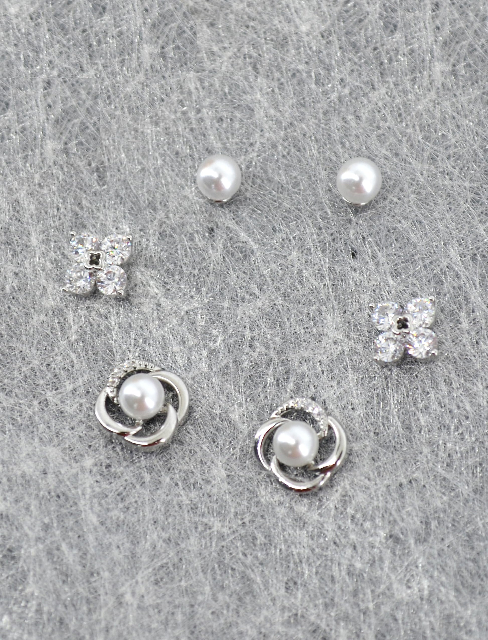 Saloni Fashion Jewellery Pleasing Flower Design Pearl Brass Silver Plated Set of 3 Combo Stud Earring For Women and Girls