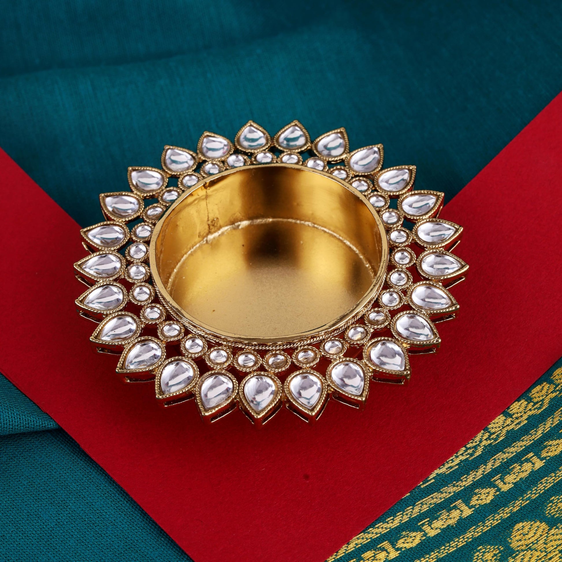Saloni Fashion Jewellery Traditional Creative Oval and Round Shape Brass Gold Plated Festival Decorative Deep / Diya