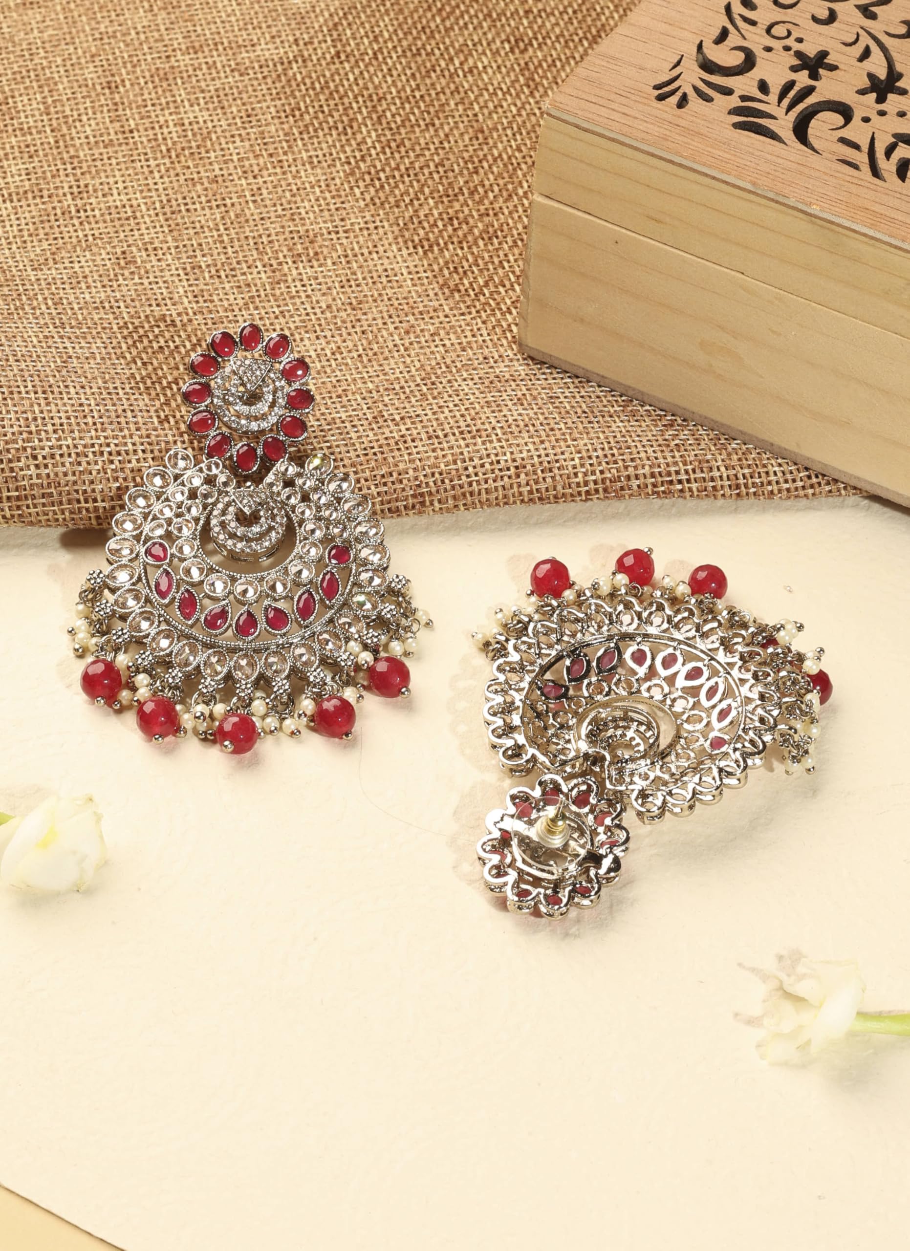 Saloni Fashion Jewellery Lovely Chandelier and Circle Shape Red Kundan Stone Antique Gold Plated Chandelier Earring For Women and Girls