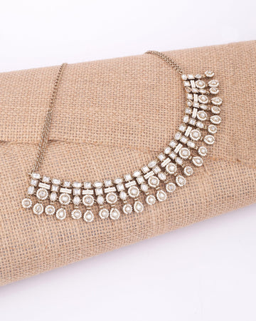 Saloni Fashion Jewellery Modern Round Shape White Uncut Kundan Stone Antique Gold Plated Brass Choker Necklace Set with Maang Tikkka For Women and Girls
