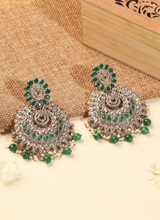 Saloni Fashion Jewellery Lavish Chandelier and Circle Shape Green Kundan Stone Antique Gold Plated Chandelier Earring For Women and Girls
