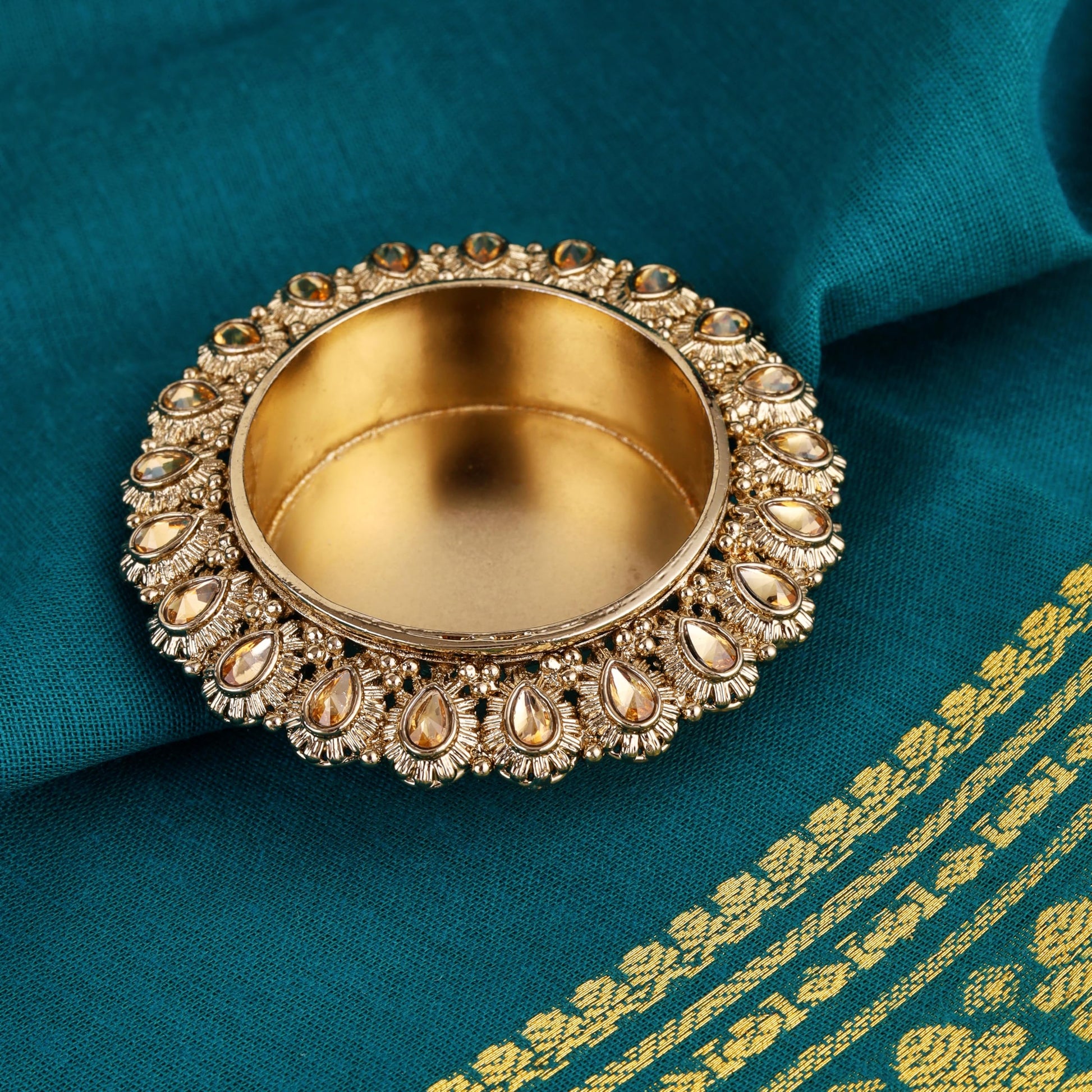 Saloni Fashion Jewellery Traditional Beautiful Round and Oval Shape Brass Gold Plated Festival Decorative Deep / Diya