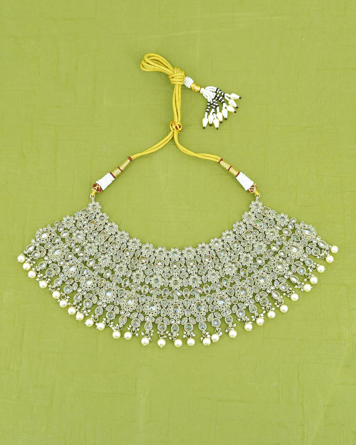 Saloni Fashion Jewellery Chandelier and Round Oval Shape Uncut Kundan Gold Plated Bridal Jewellery Sets For Women and Girls